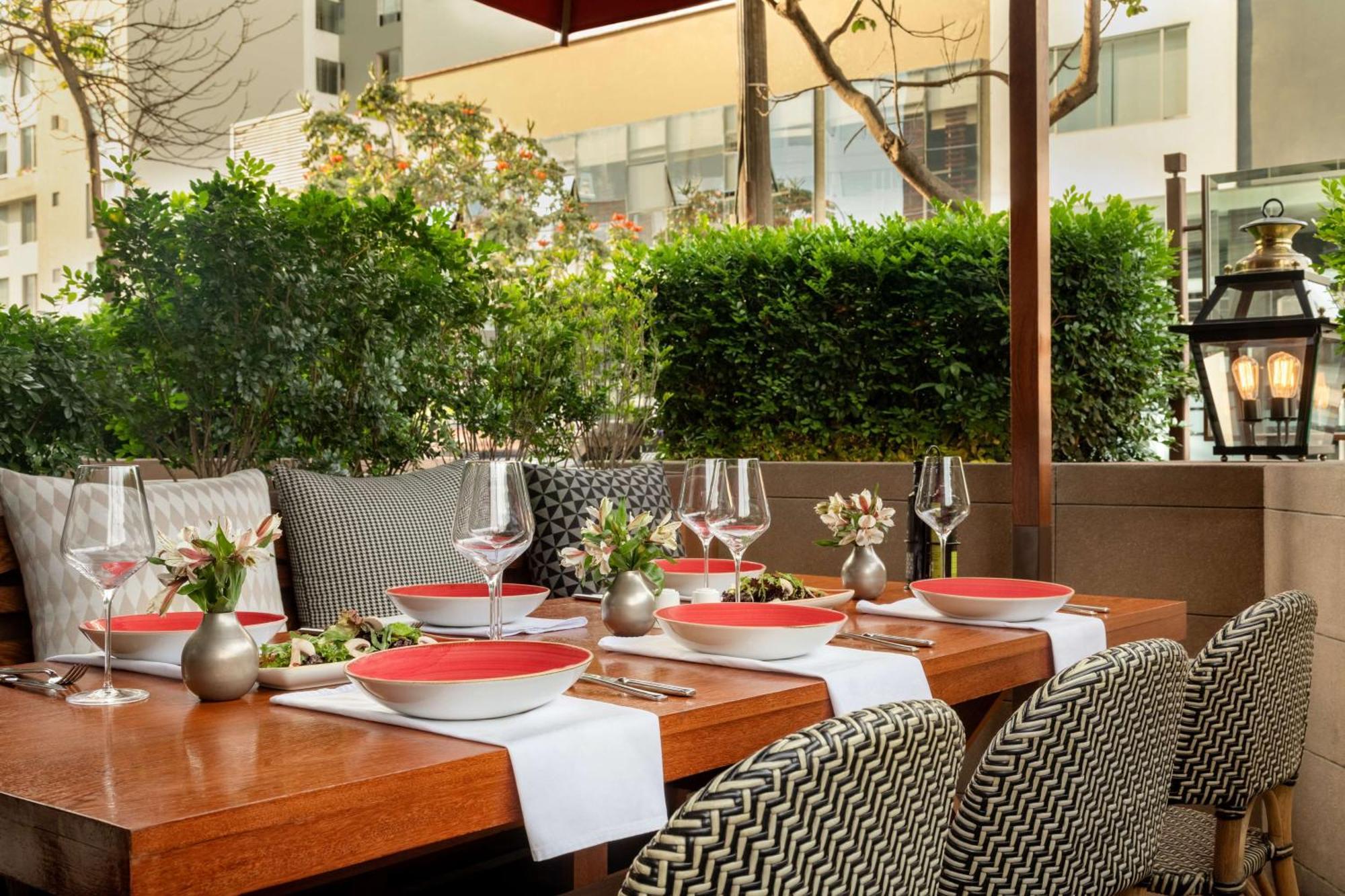 Doubletree By Hilton Lima Miraflores El Pardo Екстер'єр фото